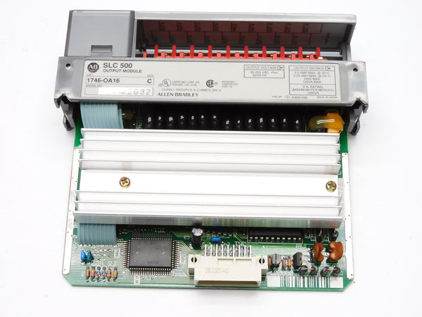 ALLEN BRADLEY 1746-OA16 SER. C 85-265VAC NSMP