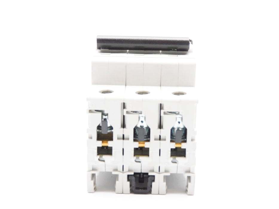 ABB 2CDS253001R0324 S203-C32 32A 400V (AS PICTURED) NSNP