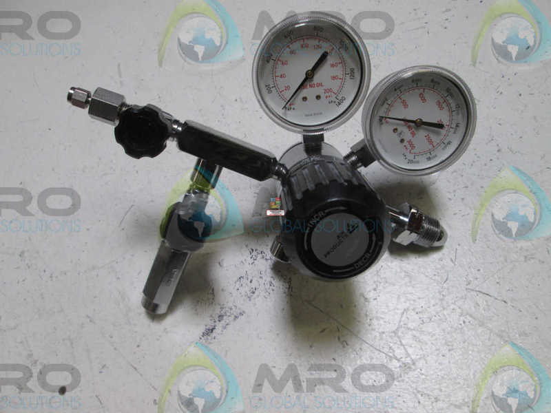 AIR PRODUCTS E12-B-A144D REGULATOR (AS PICTURED)  UNMP