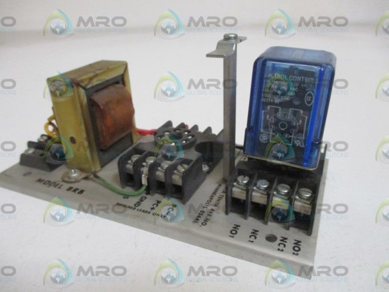 BANNER ENGINEERING MODEL BRB RELAY CONTROL BASE  UNMP