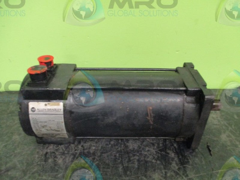 ALLEN BRADLEY 1326AB-B2E-11 AC SERVO MOTOR 2.5 KW 3000 RPM  UNMP