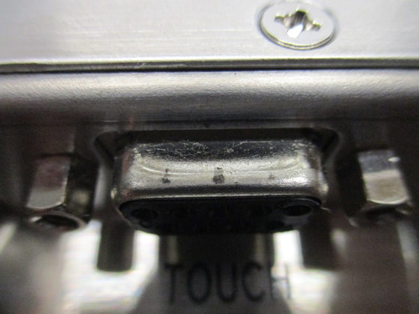 ADVANTECH FPM-3120G-RAE 12V UNMP