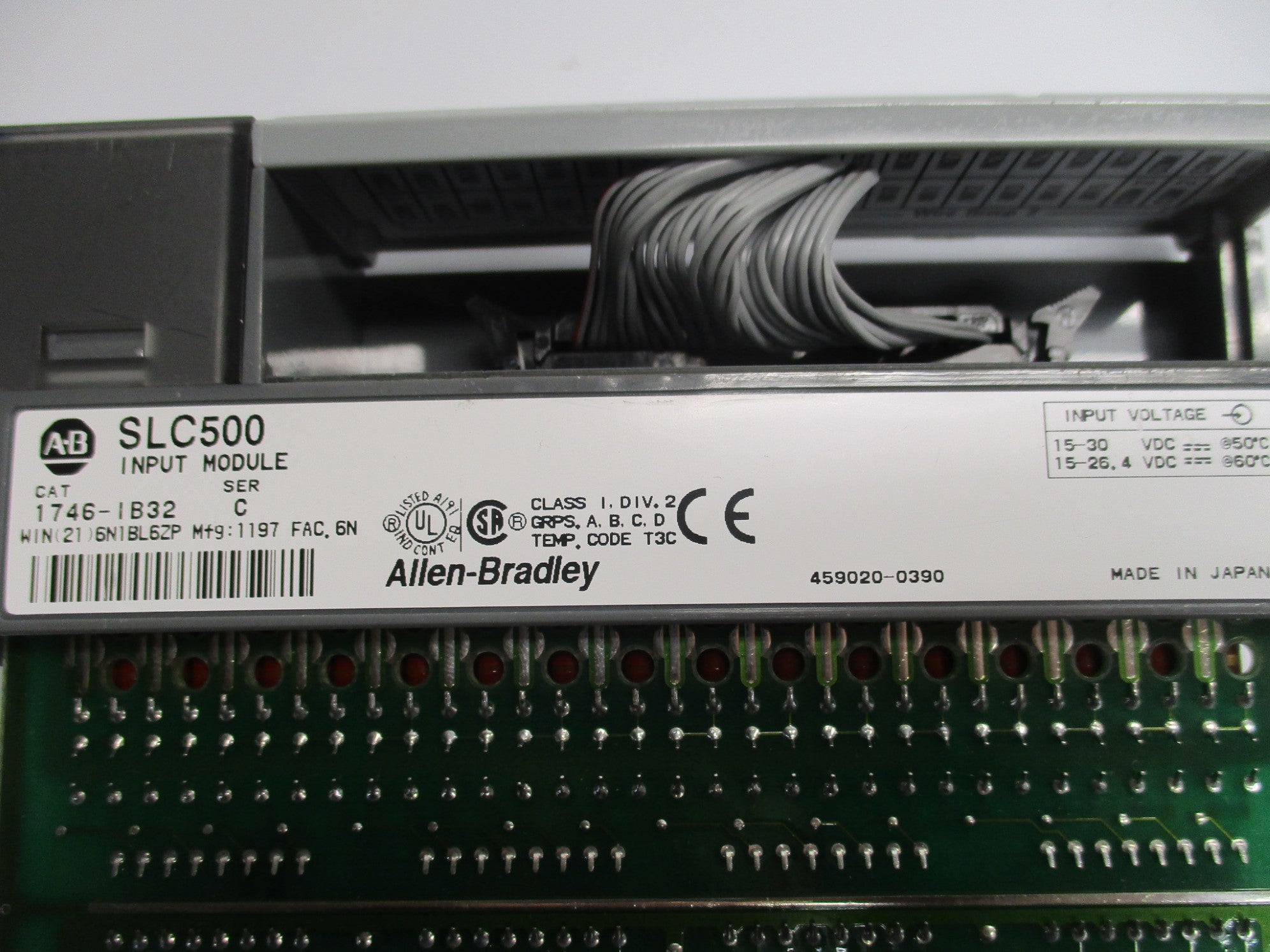 ALLEN BRADLEY 1746-IB32 SER. C UNMP