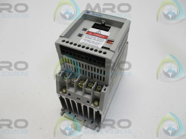 ALLEN BRADLEY 160S-AA03NPS1P1 SER. B F/W: 5.01 (AS PICTURED)  UNMP