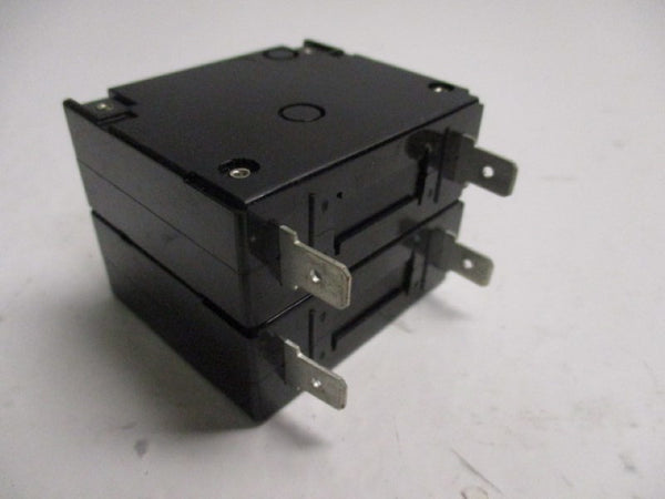 FUJI ELECTRIC CP32E/7.5 CIRCUIT BREAKER 7.5A 1KA 250VAC  UNMP