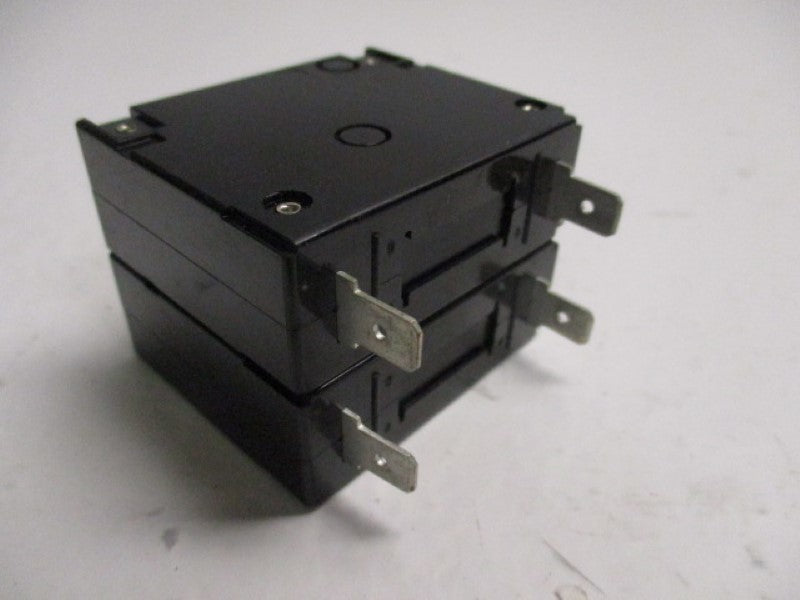 FUJI ELECTRIC CP32E/7.5 CIRCUIT BREAKER 7.5A 1KA 250VAC  UNMP