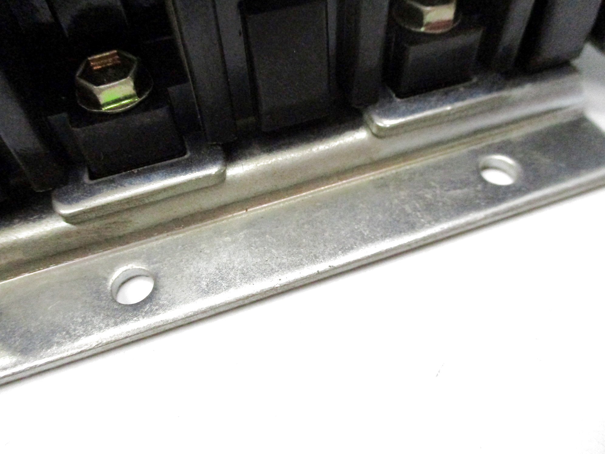 ALLEN BRADLEY 1494V-DS30 SER. B (BR/WH) NSMP